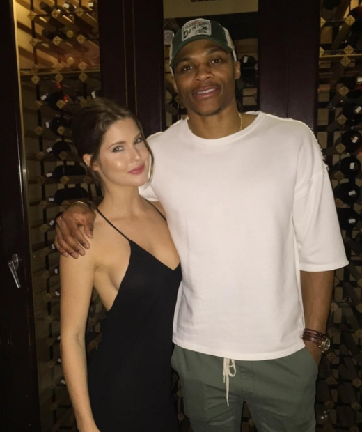 皇马客场4-3奥林匹亚科斯，姆巴佩大四喜，维尼修斯两助攻