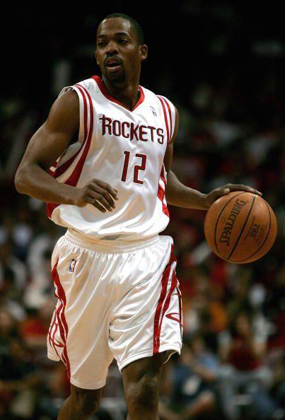 🚨🍒 切尔西帅位传闻缠身，安多尼·伊劳拉表态：我在伯恩茅斯非常开心，目前的问题与这些无关。 来源：转会专家罗马诺