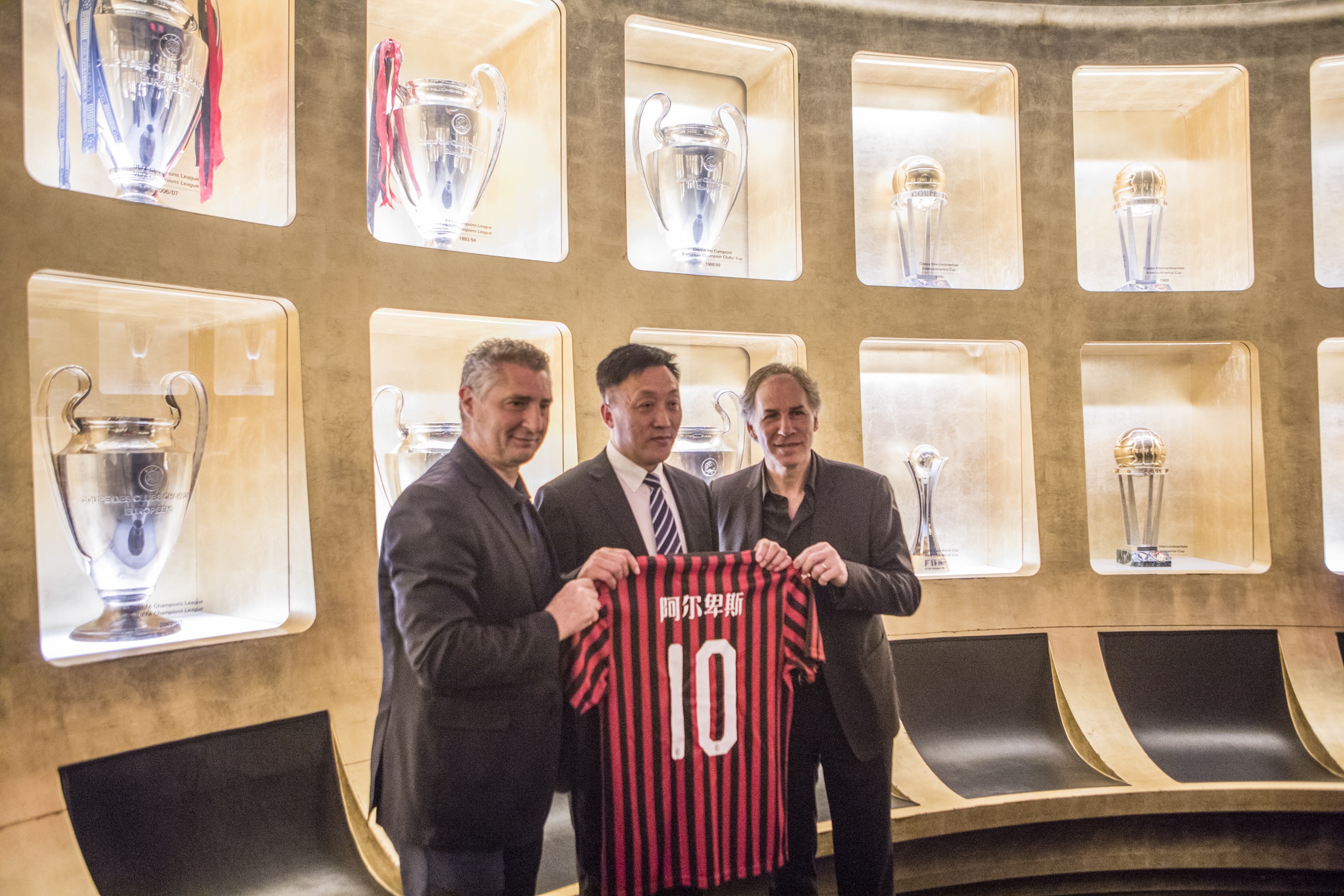 品牌与竞技 品牌与竞技